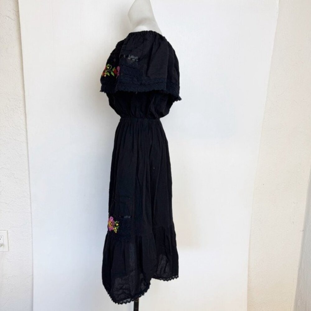 Mexican hand embroidered artesian black floral dress Off Shoulder Cotton Medium - Picture 2 of 12